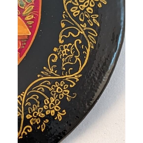 Vtge Russian Folk Art Hand Painted Lovers Lacquer Pin Brooch Signed Artist - Picture 4 of 8